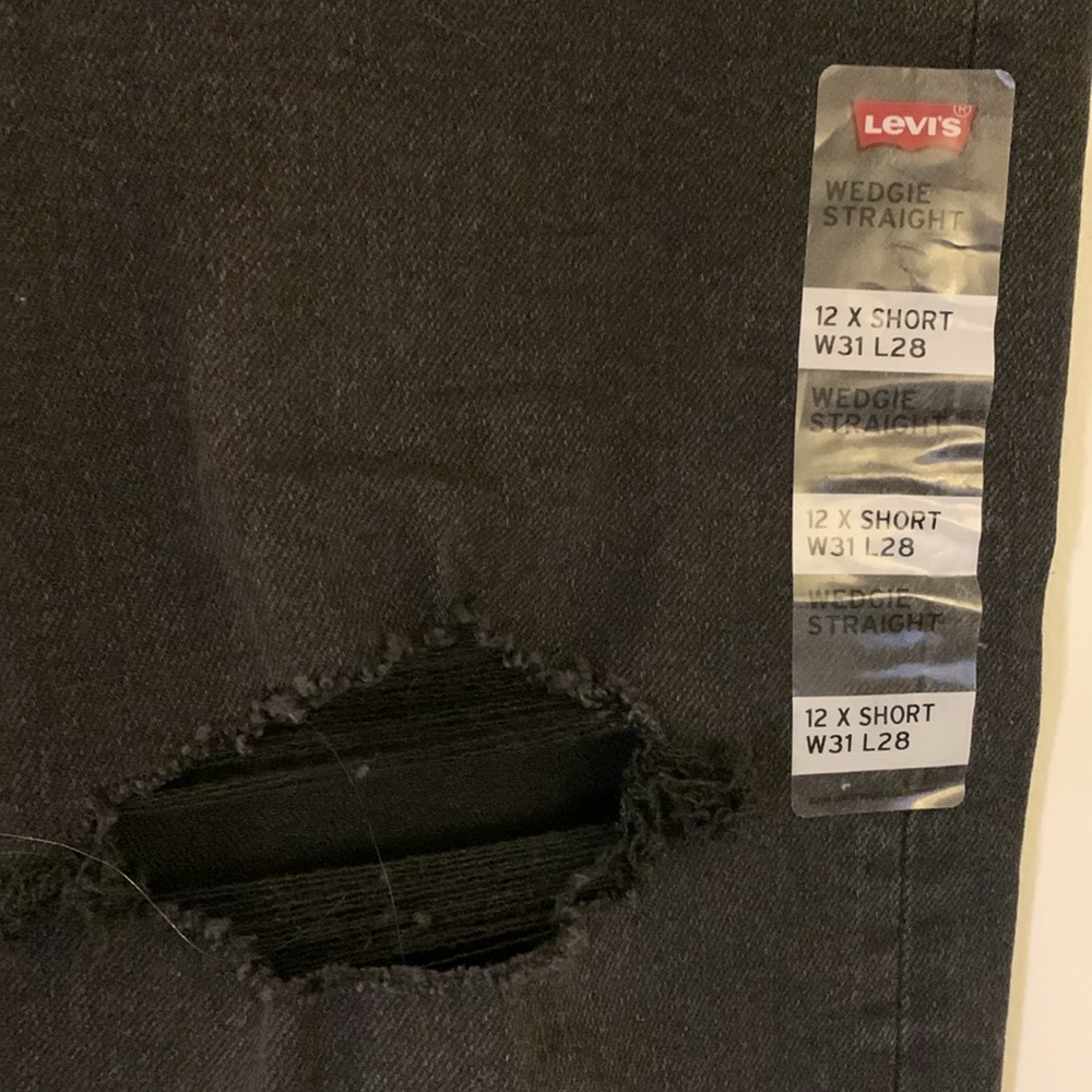 Levi's Black Straight Leg Women's Jeans - Picture 5 of 13